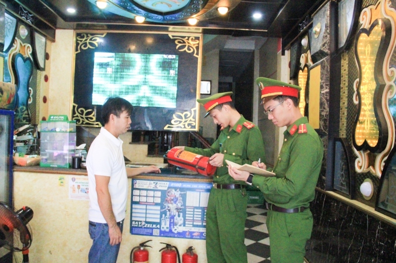Sơn La tạm dừng hoạt động 13 cơ sở karaoke do không đảm bảo an toàn phòng cháy